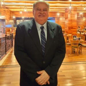 O perigo das inteligências artificiais : – o alerta do doutor Antônio Carlos Antolini Junior diante da corrida pela superinteligência