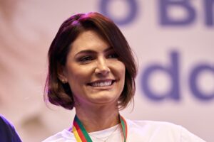 Michelle reforça elogio a política de Lula sobre educação de surdos e diz que inclusão “não tem ideologia”