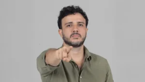 Renan Santos recusa Fundo Eleitoral e aposta em vaquinhas digitais para financiar campanha à Presidência em 2026