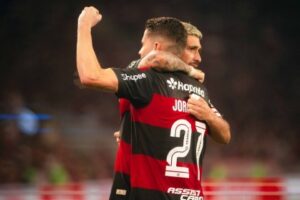 Flamengo chega a 76,8% de chance de título do Brasileirão, aponta UFMG