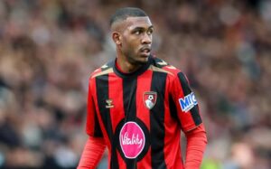 Torcedores europeus exaltam atuação de Rayan em vitória do Bournemouth sobre o Milan